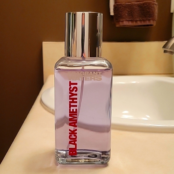 RARE!! Discontinued scent! Bath & Body Works Fragrant Waters in Black Amethyst